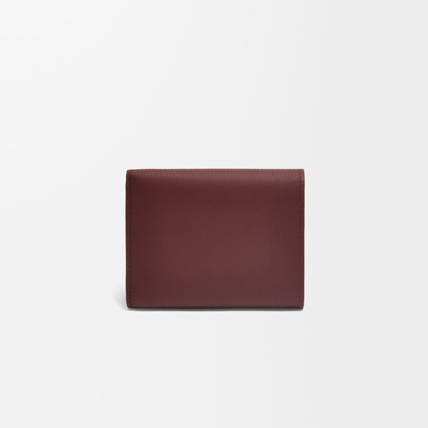 ロエベ「LOEWE」アナグラム トライフォールド ウォレット（ペブルグレインカーフ）