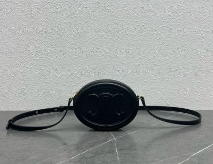 セリーヌ「Celine」TRIOMPHE ミニ ムーンケーキバッグ