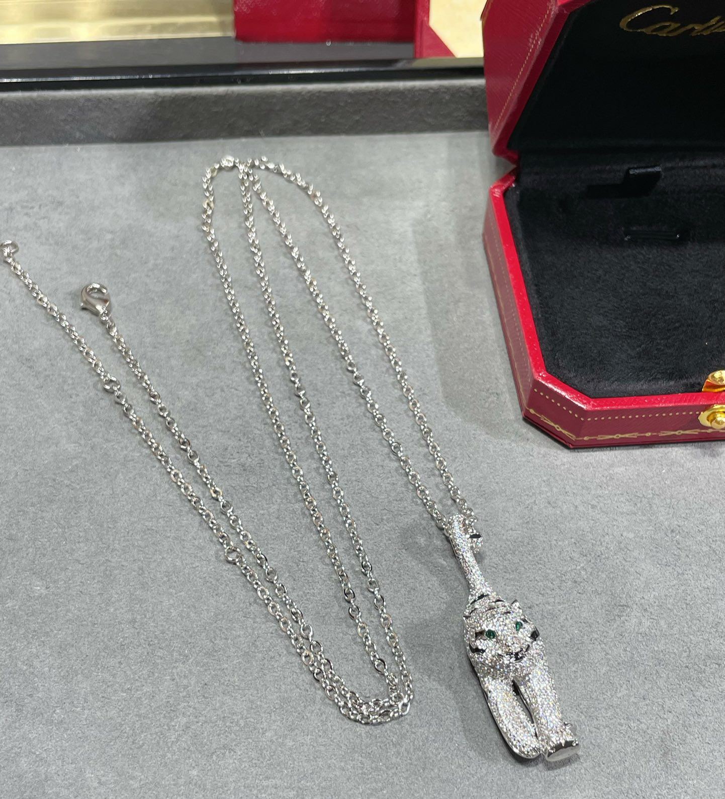 カルティエ「Cartier」