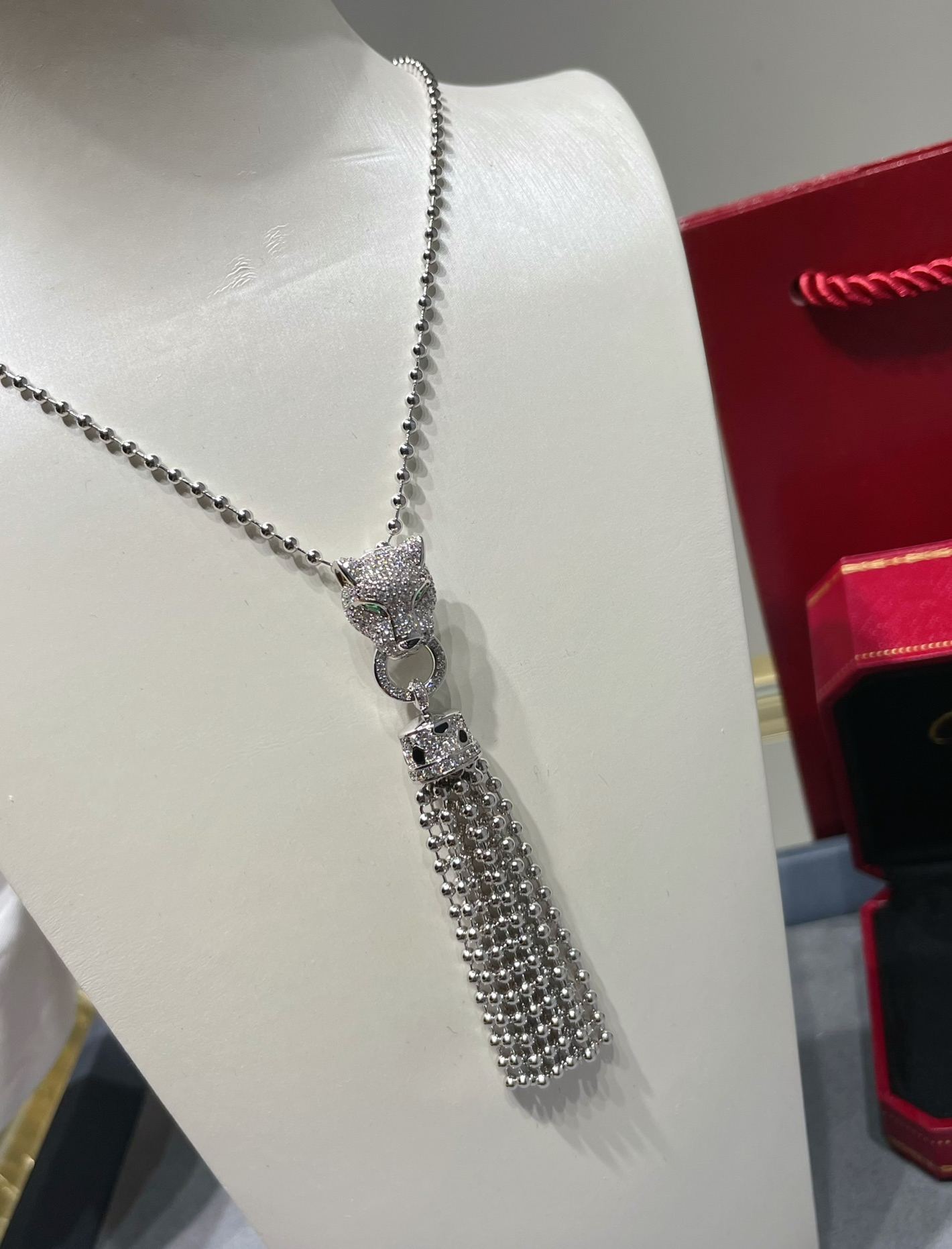 カルティエ「Cartier」