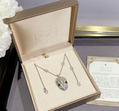 ブルガリ「Bvlgari」