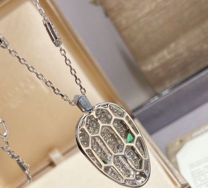 ブルガリ「Bvlgari」