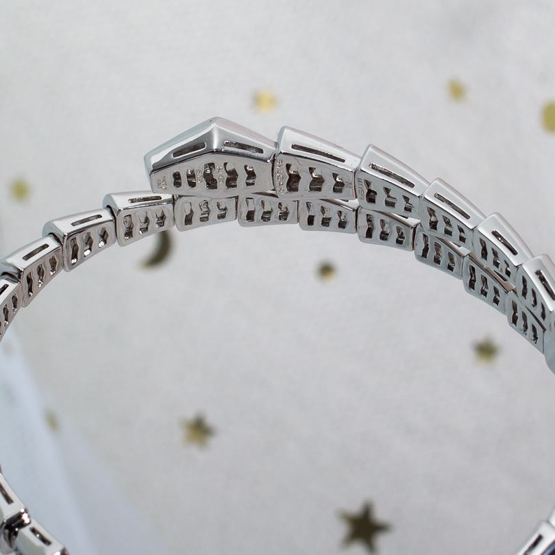 ブルガリ「Bvlgari」