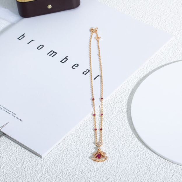 ブルガリ「Bvlgari