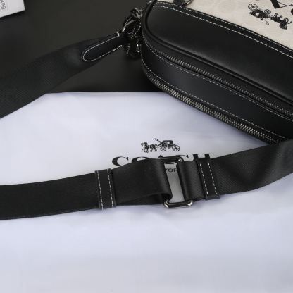 コーチ「Coach」コーチ グラハム カメラバッグ