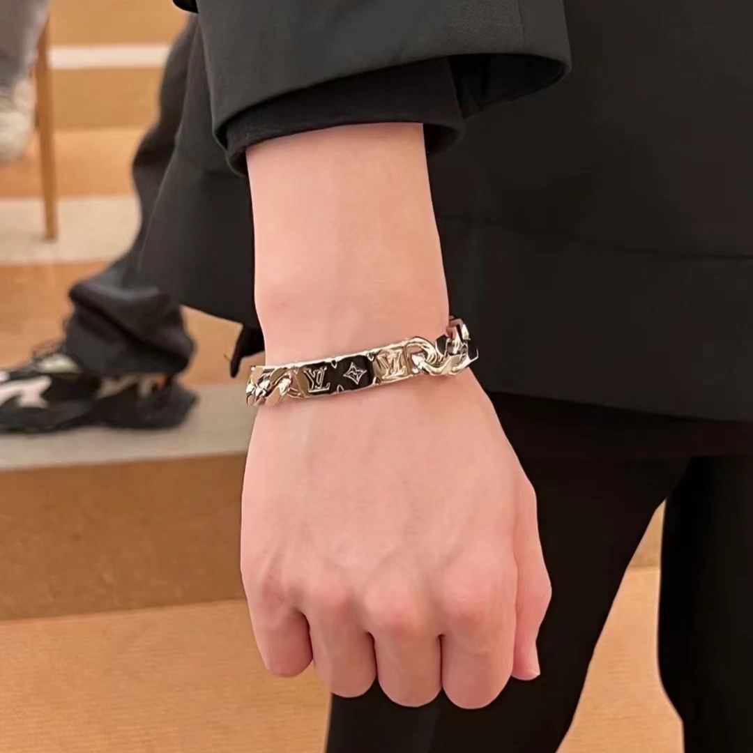 ルイ・ヴィトン「Louis Vuitton」