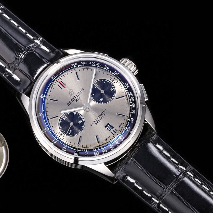 ブライトリング「Breitling」クロノマット B01 クロノグラフ メンズウォッチ42mm