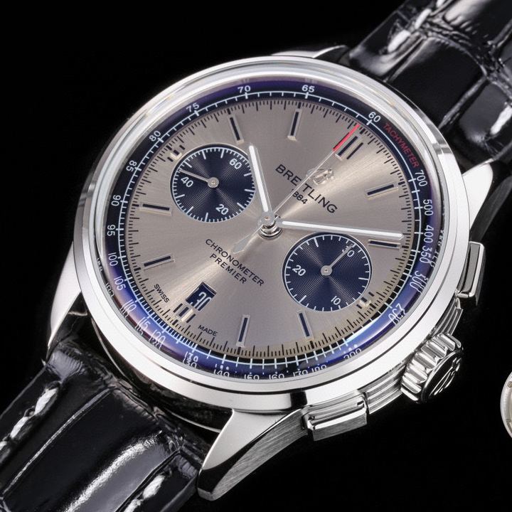 ブライトリング「Breitling」クロノマット B01 クロノグラフ メンズウォッチ42mm