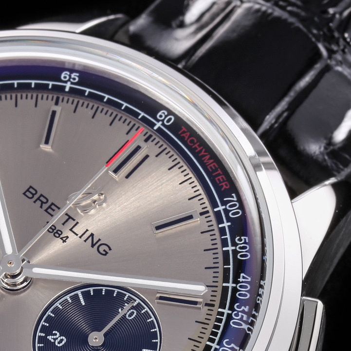 ブライトリング「Breitling」クロノマット B01 クロノグラフ メンズウォッチ42mm