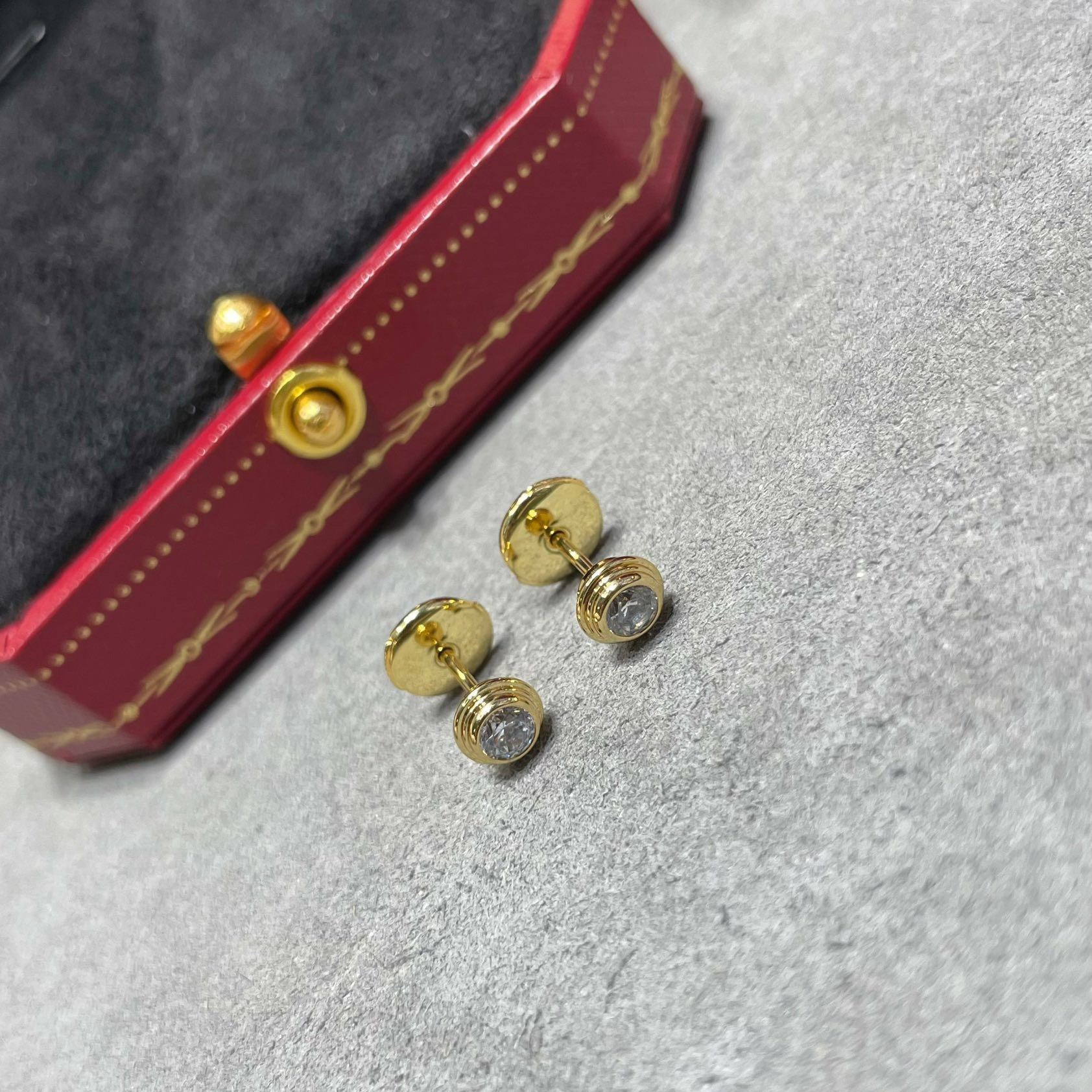 カルティエ「Cartier」Diamants Légersイヤリング