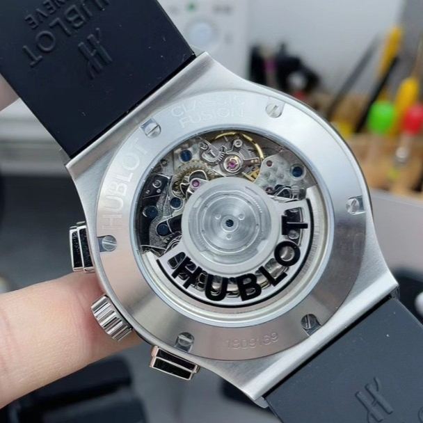 ユーボット「Hublot」OT Classic Fusion 腕時計42cm