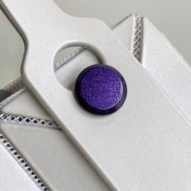 イッセイ・ミヤケ「Issey Miyake」CARAT ダイヤモンドバッグ