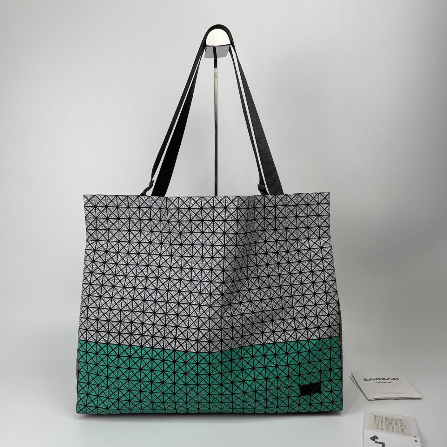 イッセイ・ミヤケ「Issey Miyake」 シリコーン トートバッグ