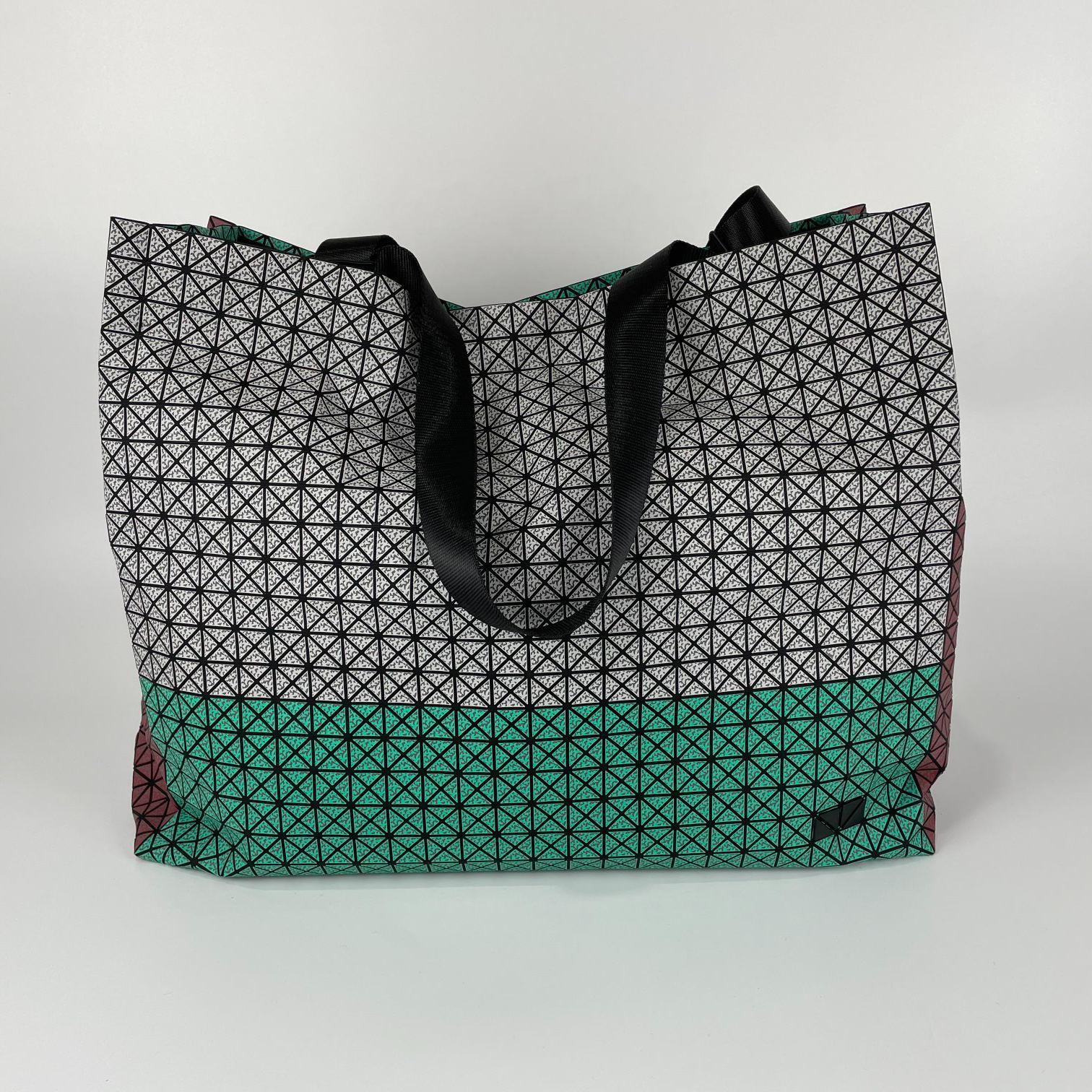 イッセイ・ミヤケ「Issey Miyake」 シリコーン トートバッグ