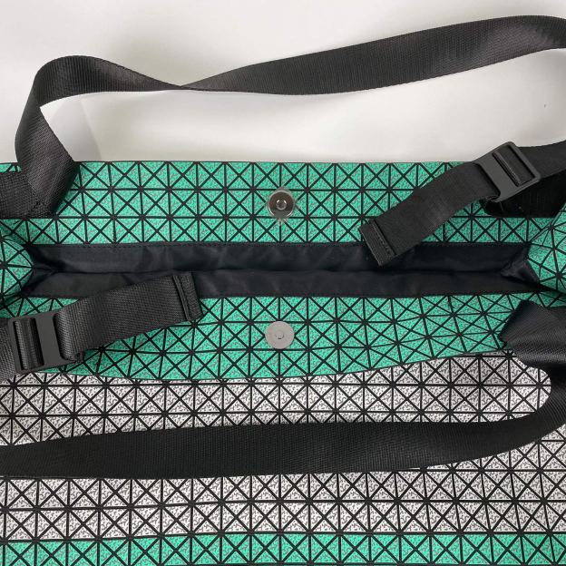 イッセイ・ミヤケ「Issey Miyake」 シリコーン トートバッグ