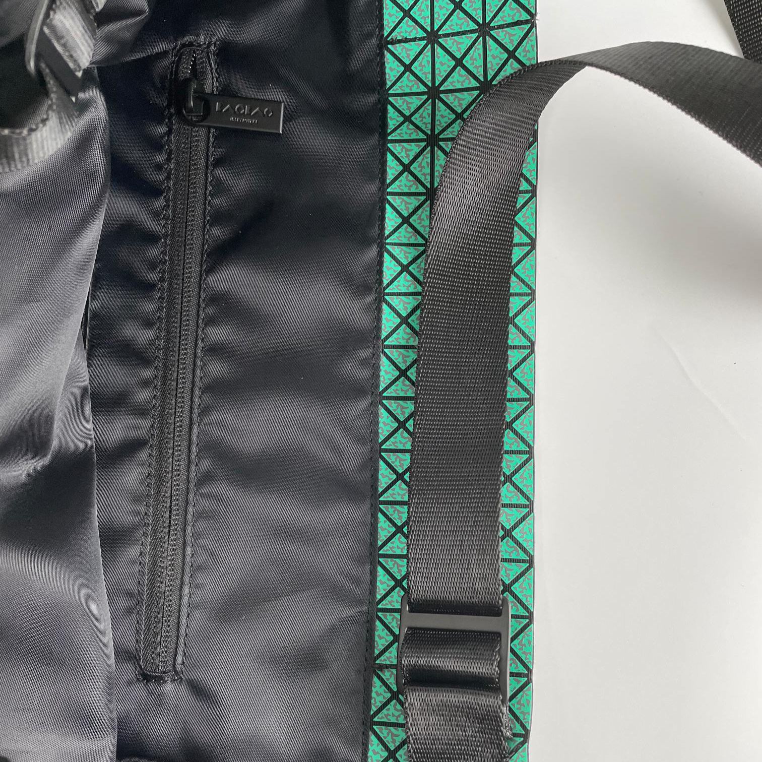 イッセイ・ミヤケ「Issey Miyake」 シリコーン トートバッグ