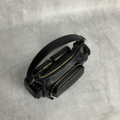 ミュウミュウ「Miu Miu」Matelassé バイカー バッグ