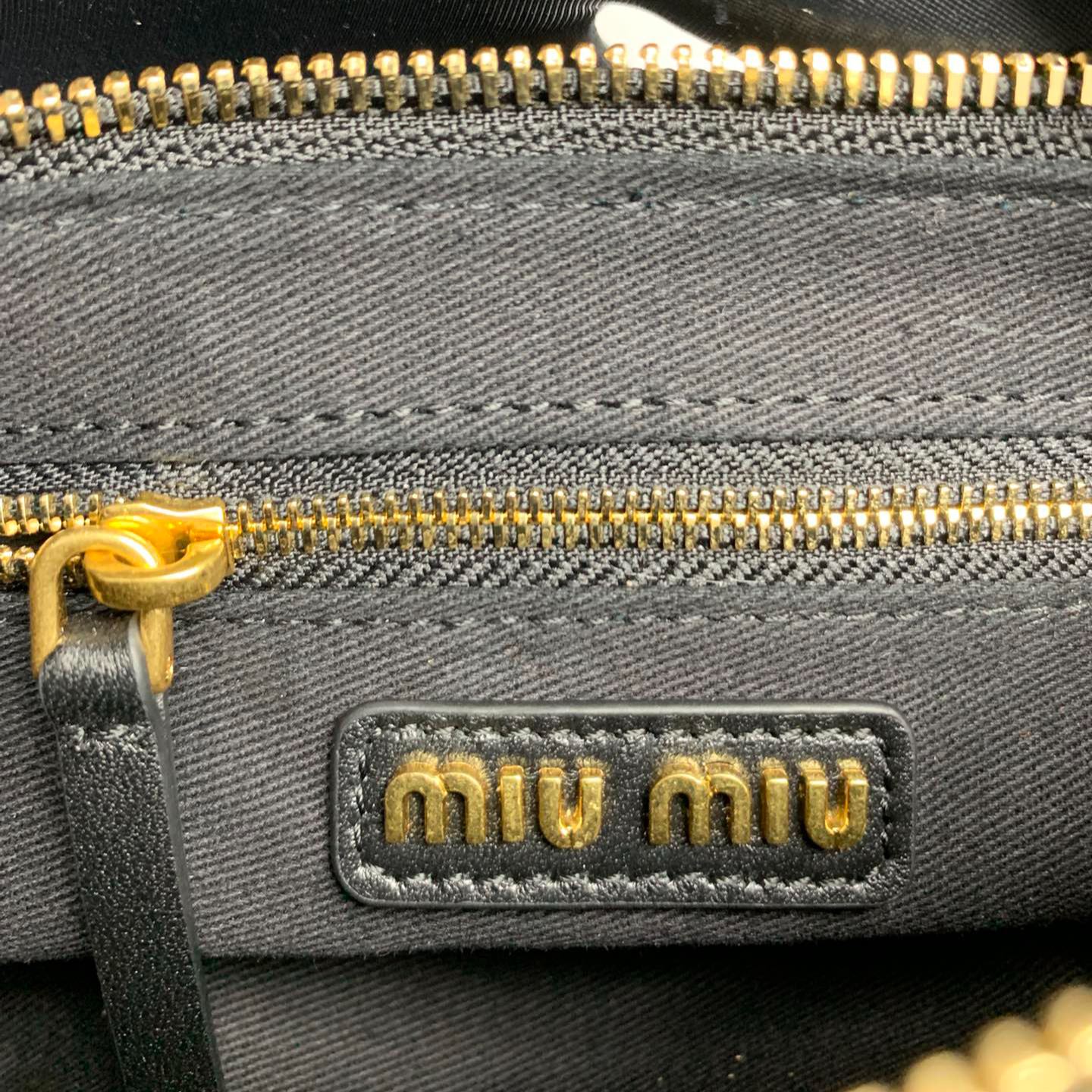 ミュウミュウ「Miu Miu」Matelassé バイカー バッグ