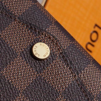 ルイ・ヴィトン「Louis Vuitton」ポルトフォイユ･サラ