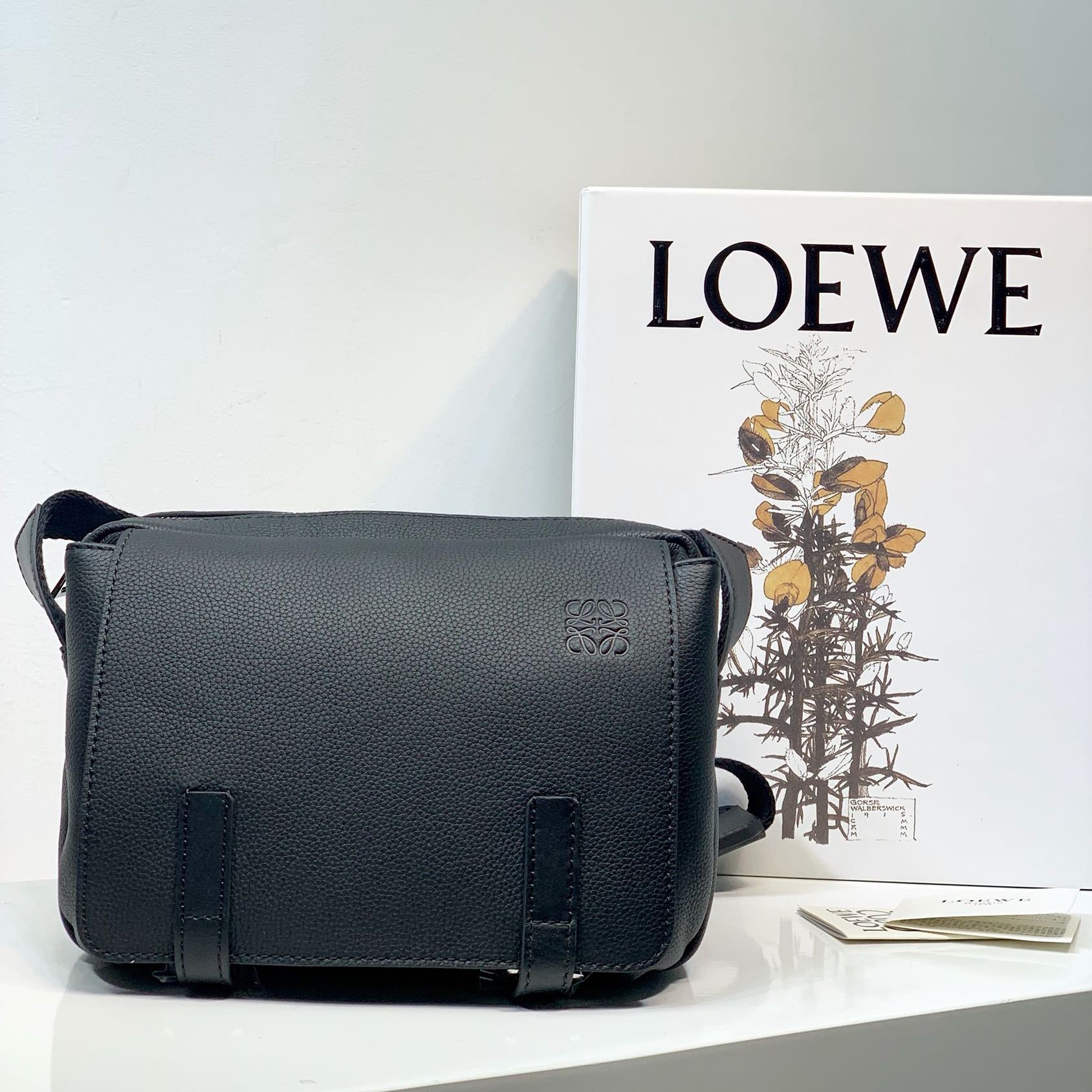 ロエベ「Loewe」
