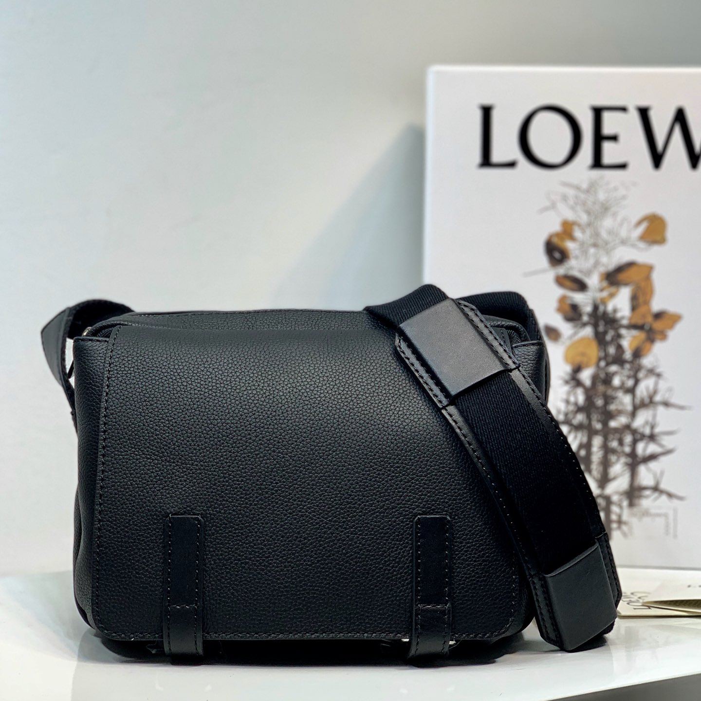 ロエベ「Loewe」