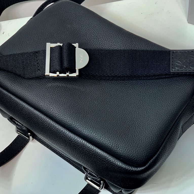 ロエベ「Loewe」