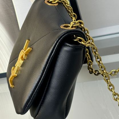 サンローラン「Saint Laurent」‌