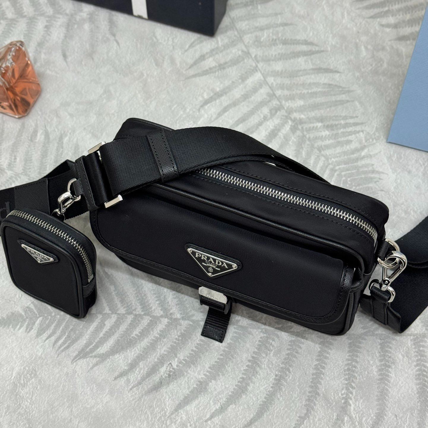 プラダ「Prada」