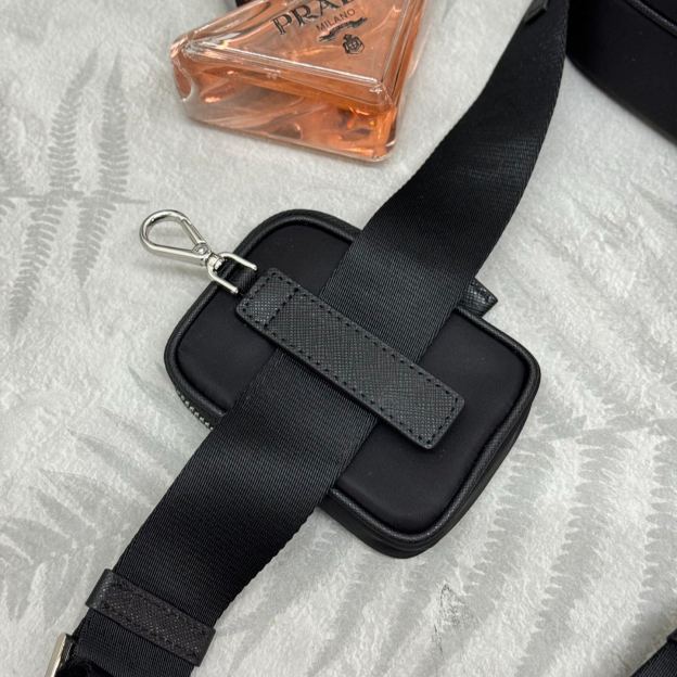 プラダ「Prada」