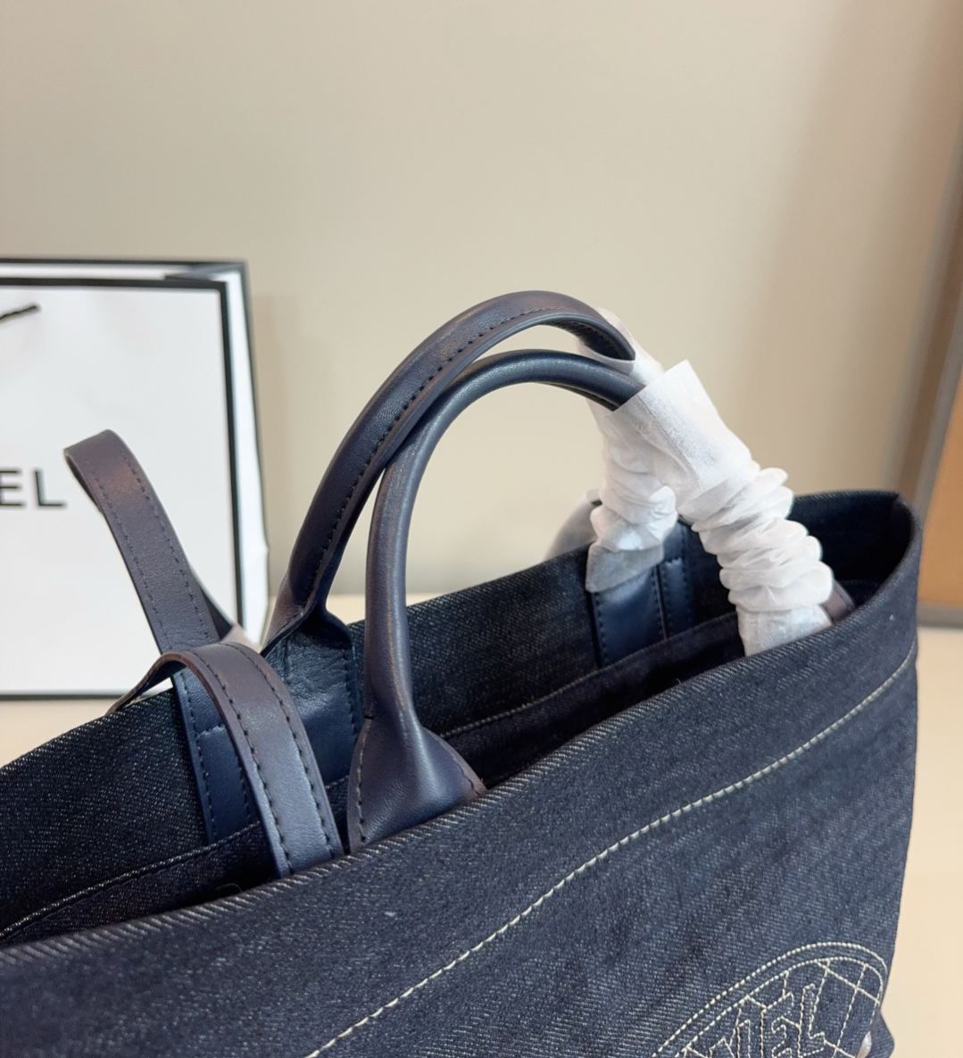 シャネル「Chanel」