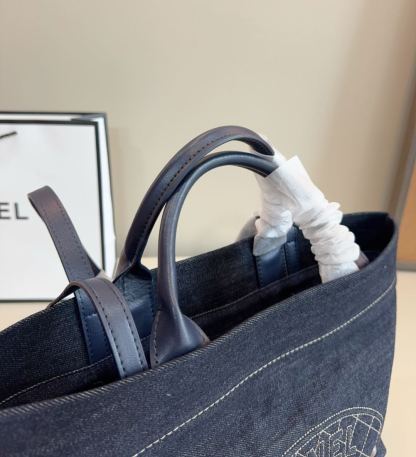 シャネル「Chanel」