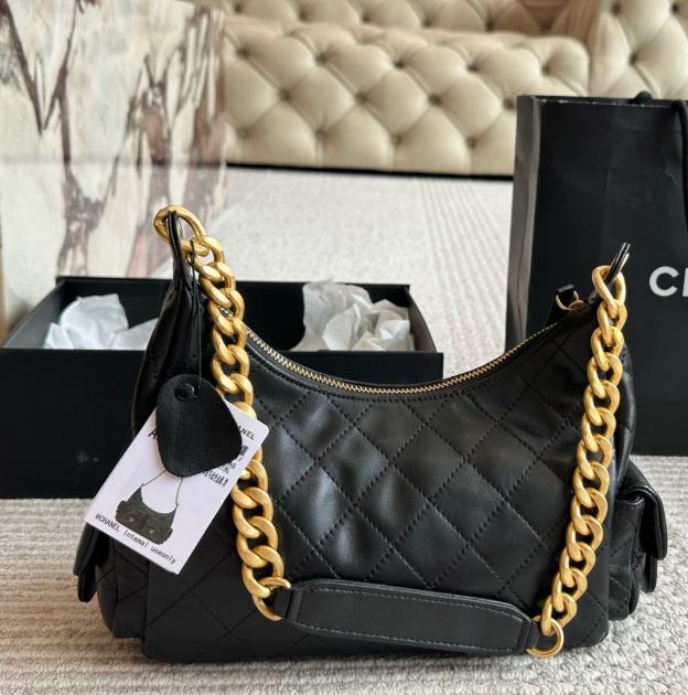 シャネル「Chanel」