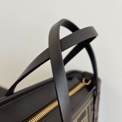 フェンディ「Fendi」