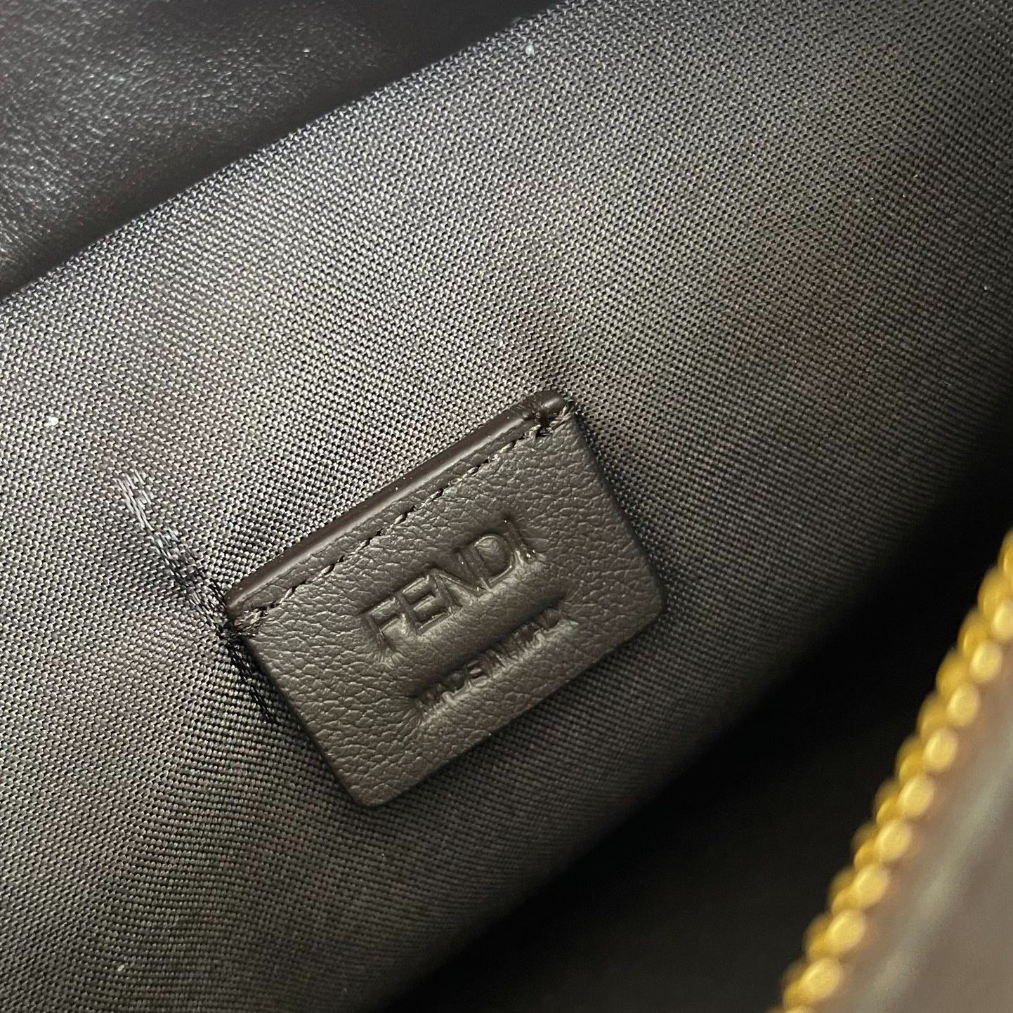 フェンディ「Fendi」