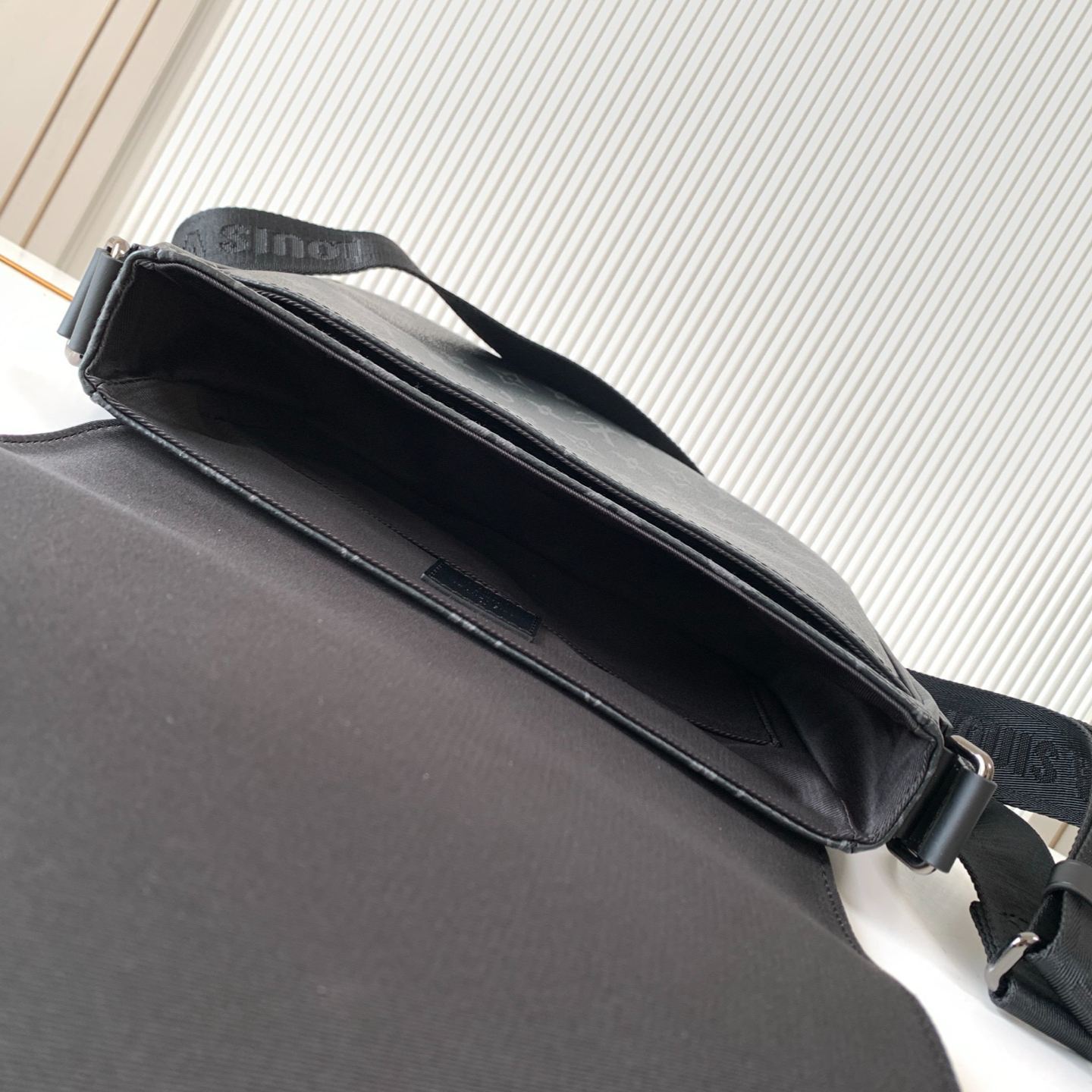 ルイ・ヴィトン「Louis Vuitton」