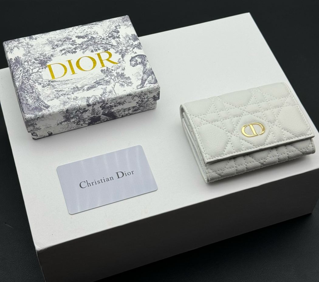 ディオール「Dior」