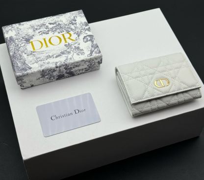 ディオール「Dior」