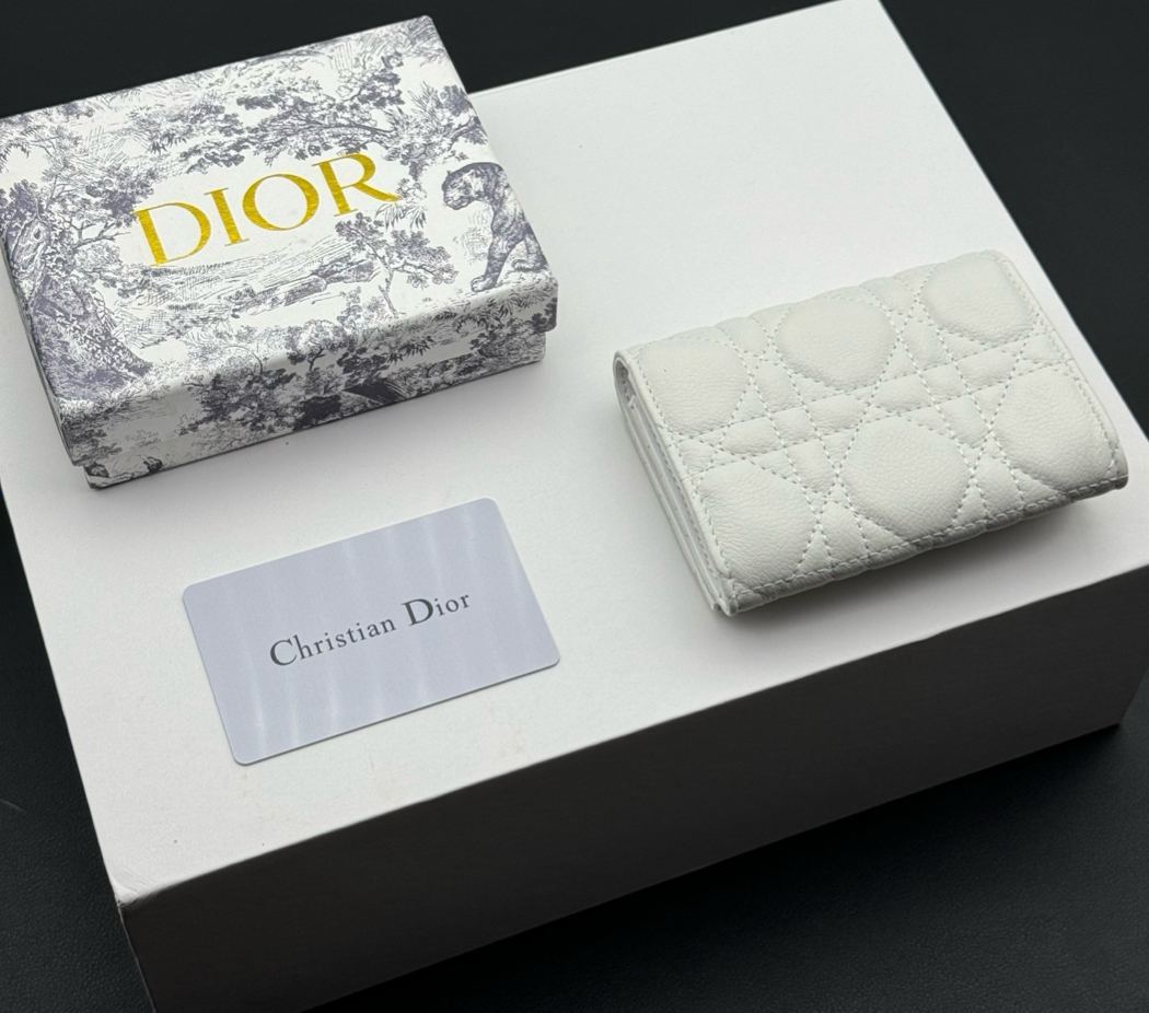 ディオール「Dior」
