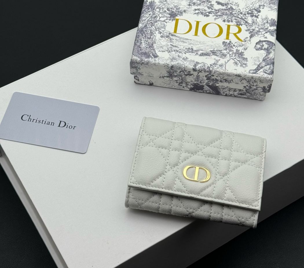 ディオール「Dior」