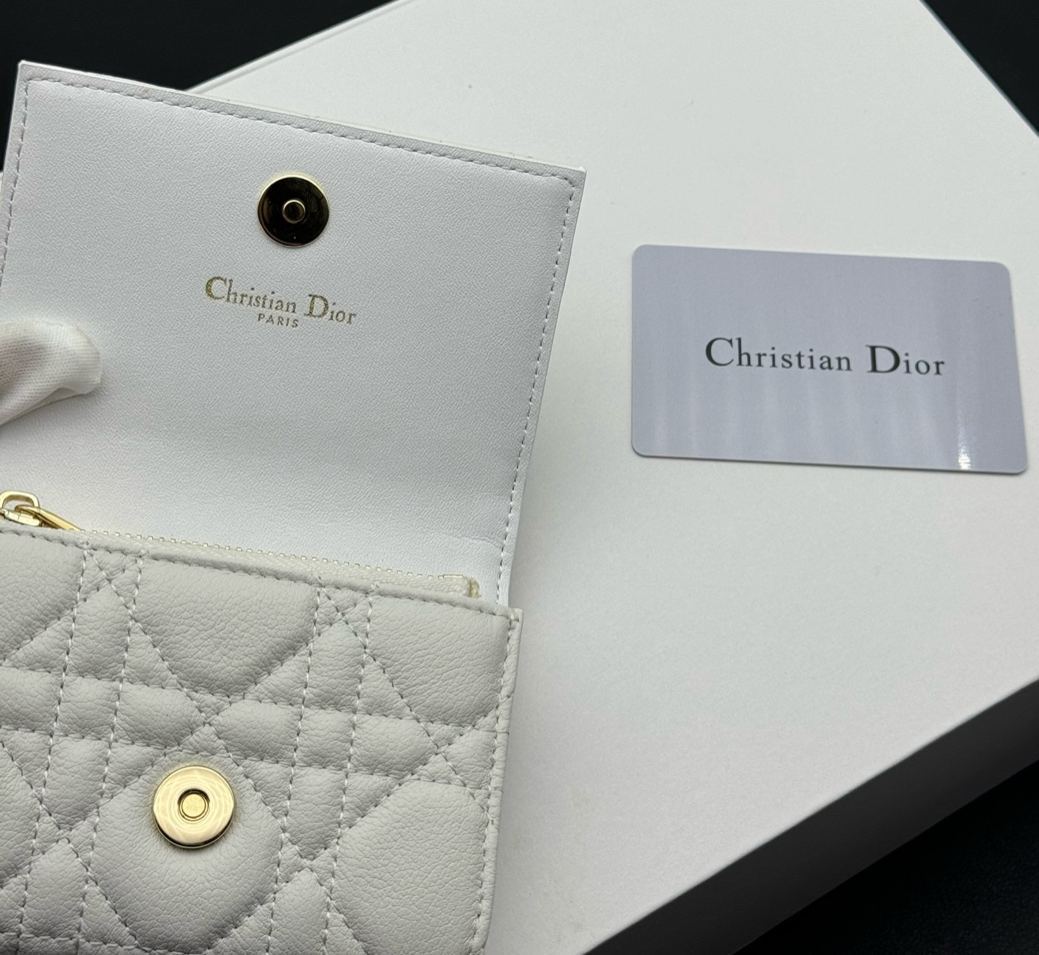 ディオール「Dior」