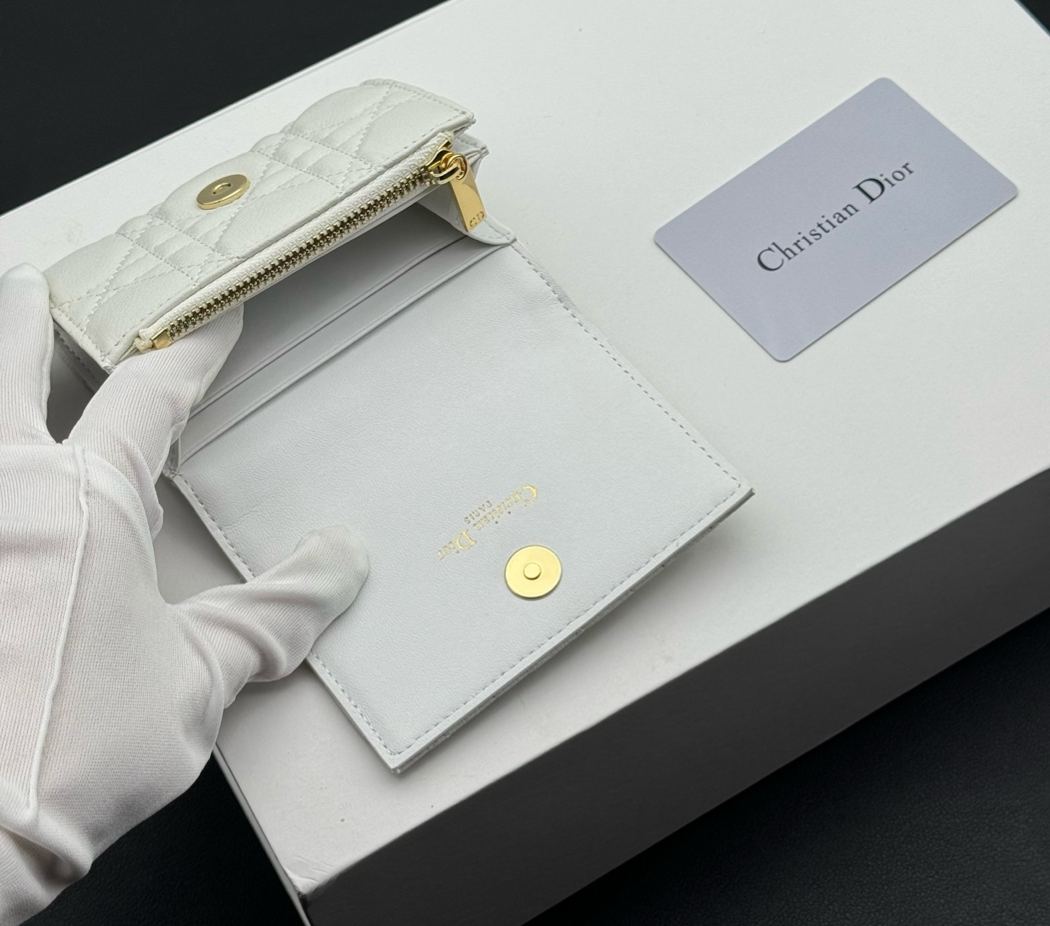 ディオール「Dior」