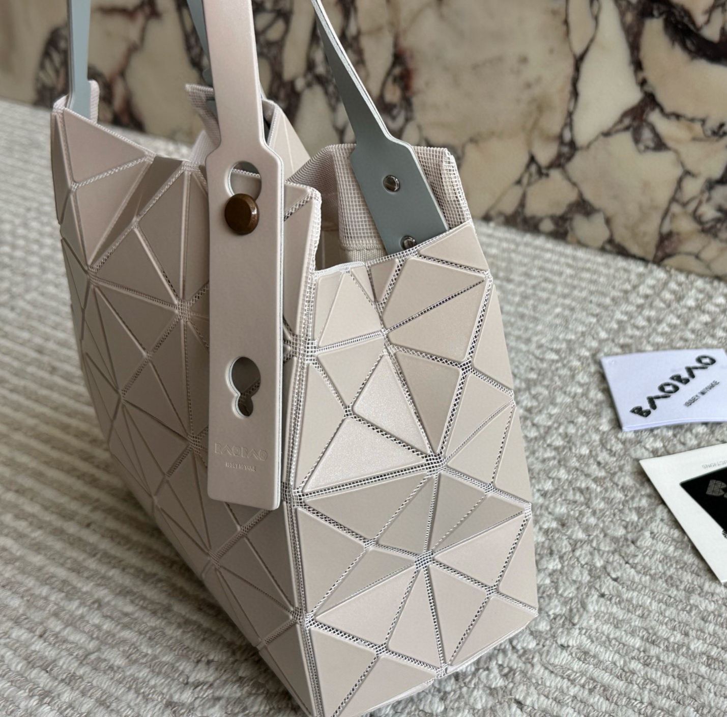 モイナ「Moynat」