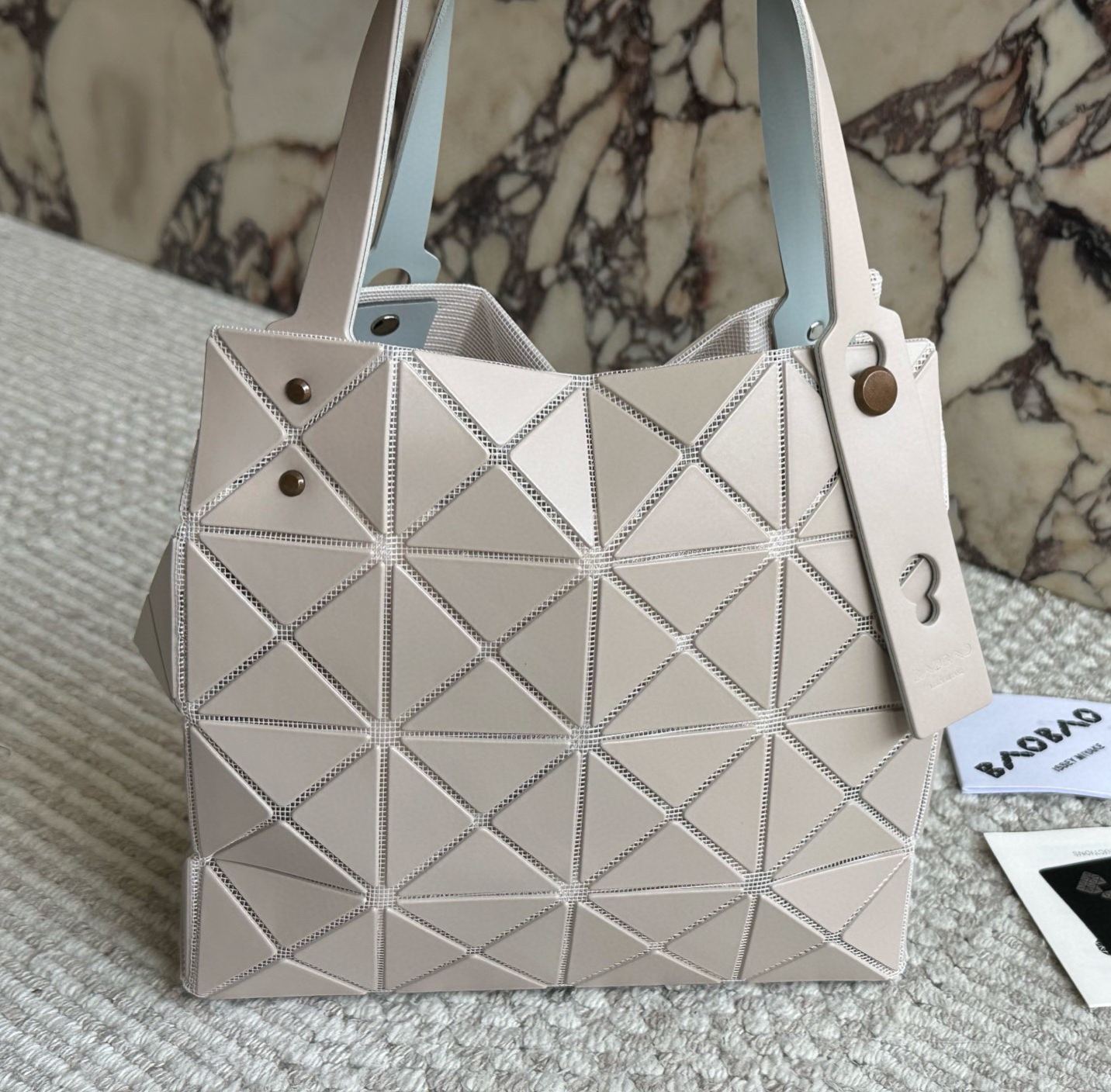 モイナ「Moynat」