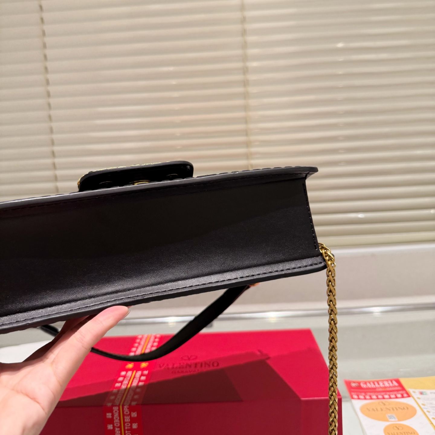 ヴァレンティノ「Valentino」