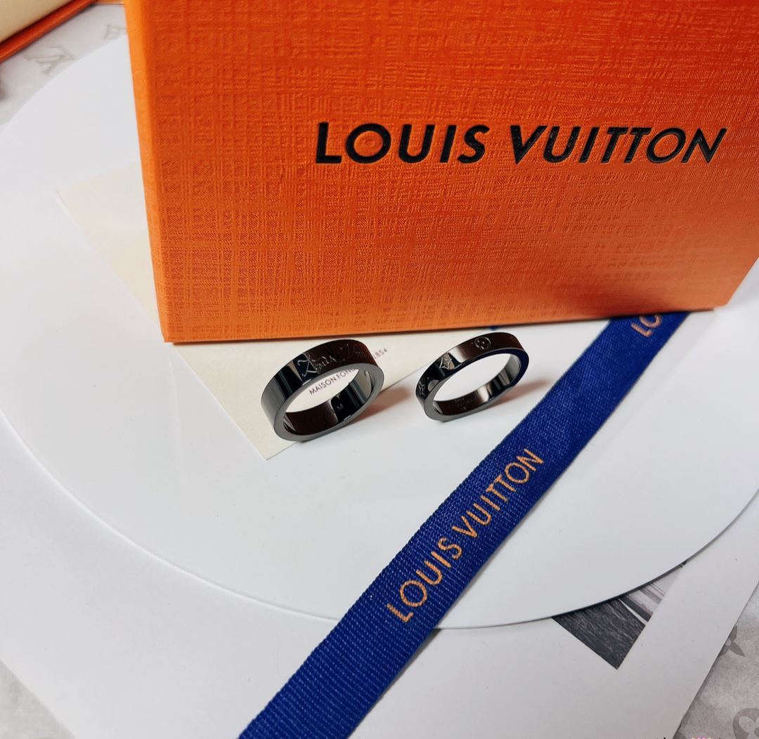 ルイ・ヴィトン「Louis Vuitton」