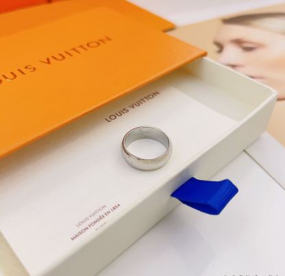 ルイ・ヴィトン「Louis Vuitton」