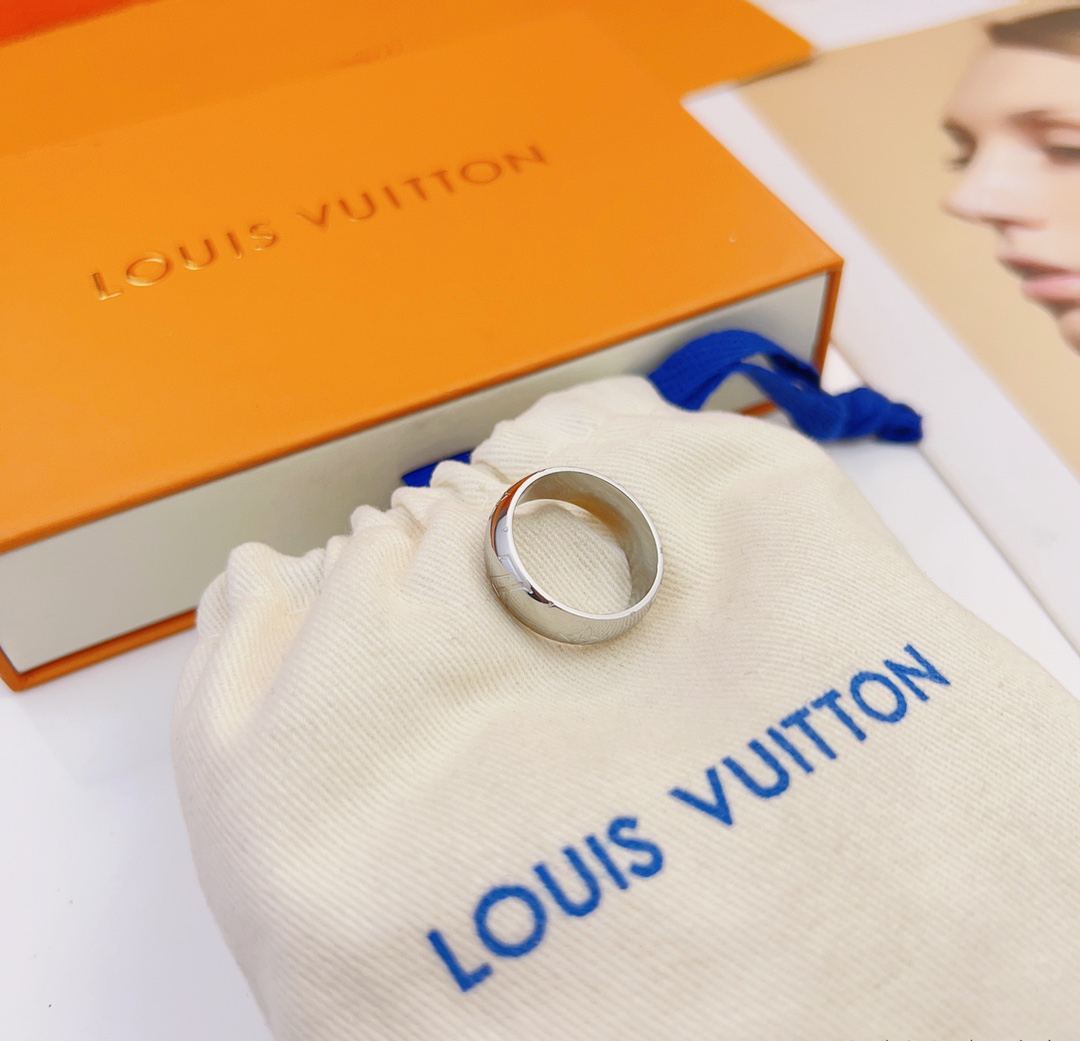 ルイ・ヴィトン「Louis Vuitton」