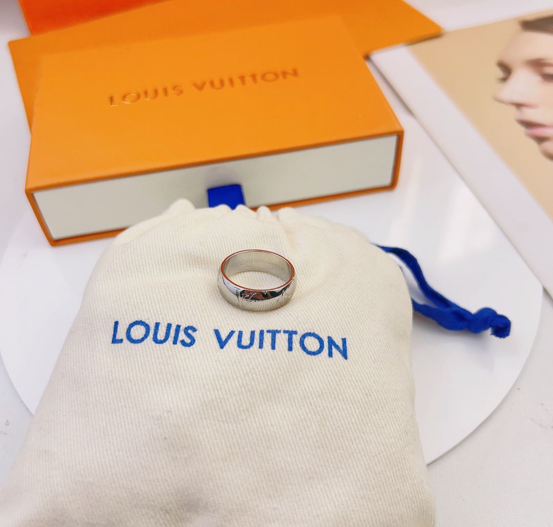 ルイ・ヴィトン「Louis Vuitton」