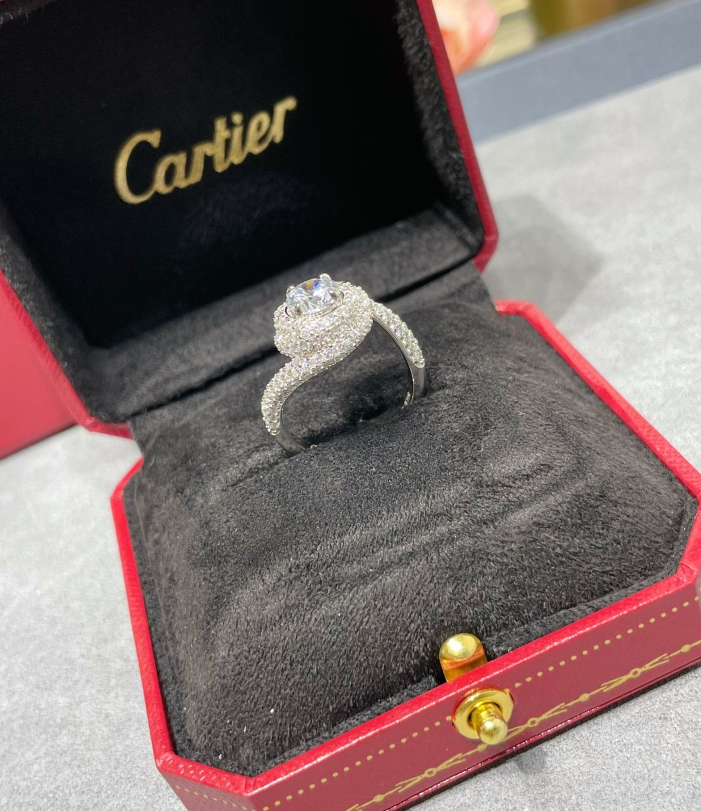 カルティエ「Cartier」
