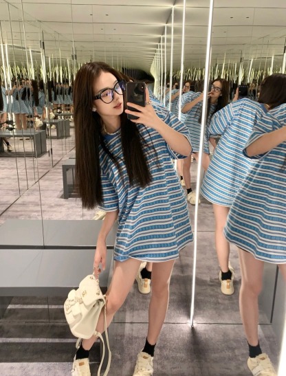 クロムハーツ「Chrome Hearts」 ストライプサンスクリットTシャツ